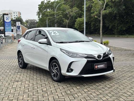 TOYOTA YARIS 1.5 16V FLEX XLS CONNECT MULTIDRIVE TOYOTA YARIS 1.5 16V FLEX XLS CONNECT MULTIDRIVE